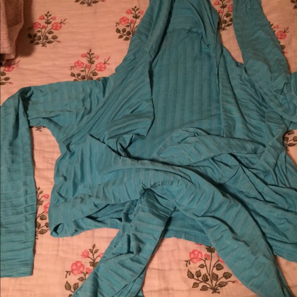 Shrug/wrap